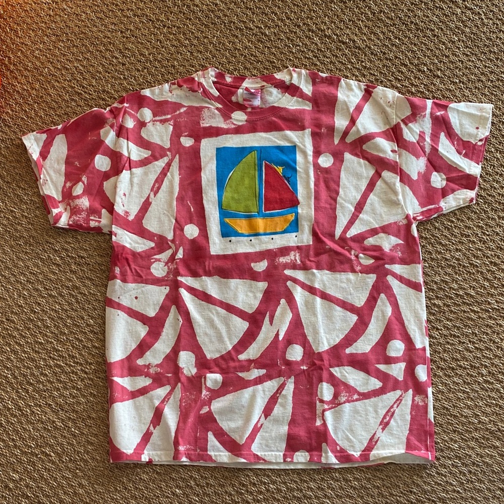 Red & White Short Sleeve Tee with Colorful Sailboat Graphic